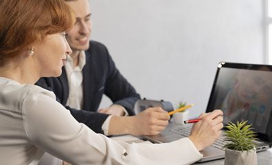 Консалтингові, супутні та інші професійні послуги